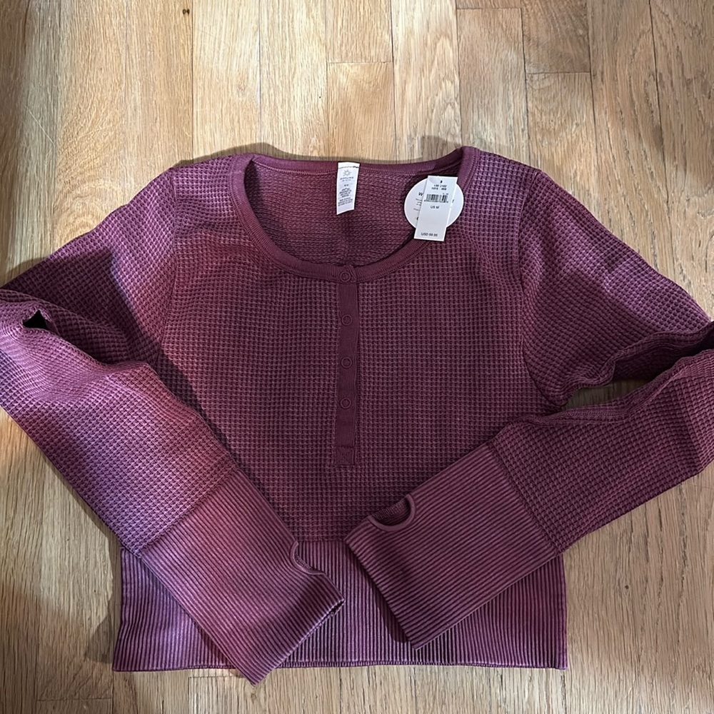 OFFLINE by AERIE long sleeve fitted cropped shirt
